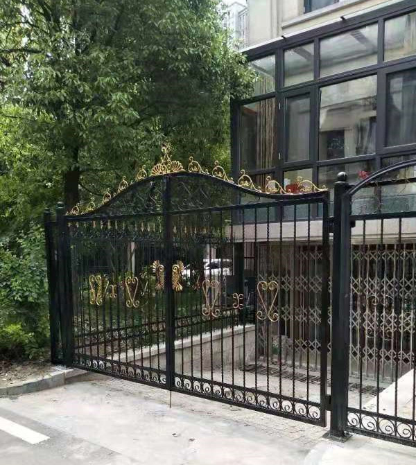 圣聯香御公館別墅鐵藝圍欄和鐵藝大門